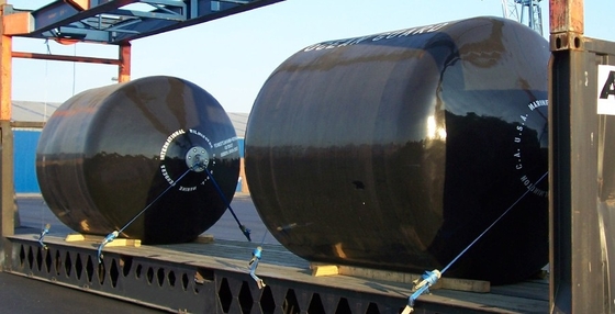Hohe Qualität CCS Marine Polyurethane Colorful Foam Fender für Schiff