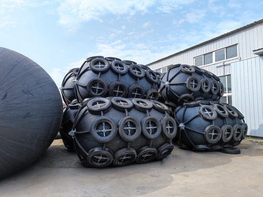 Fender 50Kpa 80Kpa Marine Yokohama Pneumatic Type Rubber für das Ankoppeln des Bootes