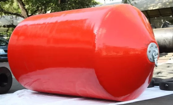 CCS-Zertifikat EVA-Schaum gefüllter Fender für Boote und Docks