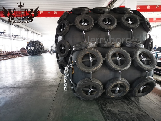 ISO 17357 Standard 50kPa/80kPa Yokohama Gummi-Fender mit Reifen und Kette Marine schwimmender Fender