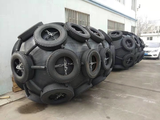 CCS-zertifiziertes aufblasbares schwimmendes schwarzes Farbmaterial aus pneumatischem Gummi Yokohama Fender