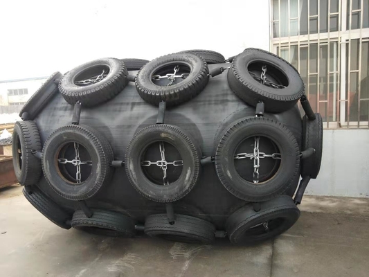 CCS-zertifiziertes aufblasbares schwimmendes schwarzes Farbmaterial aus pneumatischem Gummi Yokohama Fender