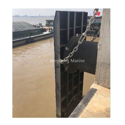 Fender des Typs Superzelle Marine SUC-Fender