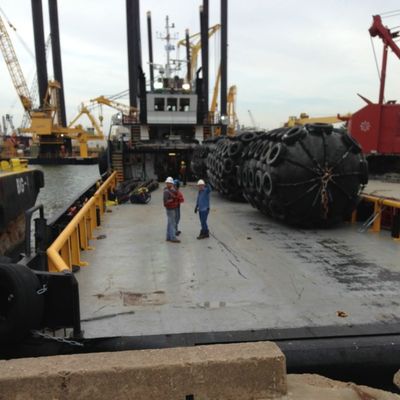 Aufblasbarer pneumatischer Fender Yokohamas, der kpa 50 Ankernfender schwimmt