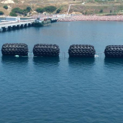 ABS Q235 Flansch 80Kpa Marine Rubber Bumper für die Trägergase, die Stoßdämpfer ankoppeln